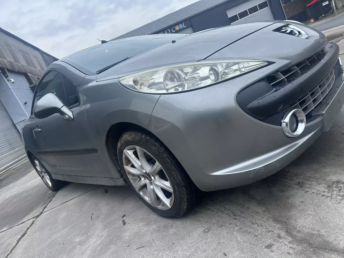 Peugeot 207 cc//Cabriolet//237000km//Cli